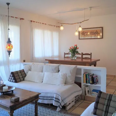 Oly Apartment *